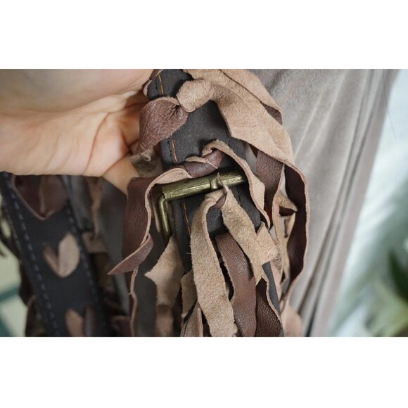 Moroccan Leather Shoulder Bag: Bohemian Hippie Fringe Bag - Picture 5 of 12
